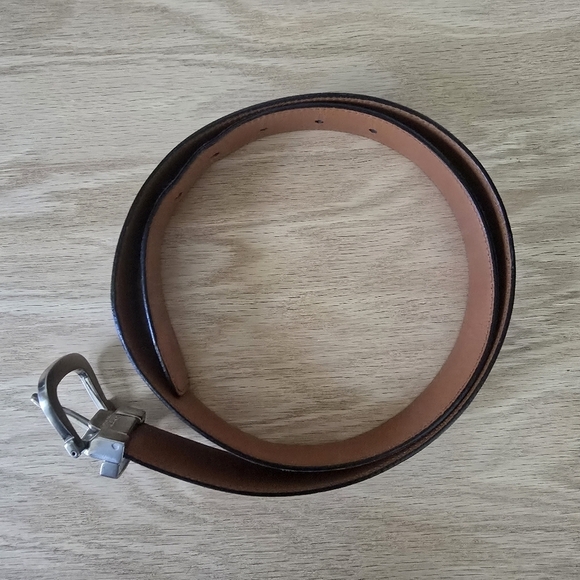 Salvatore Ferragamos Made in Italy Brown Suede Leather Belt - Picture 3 of 10